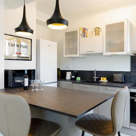 Wam Yourhosthelper Apartment
